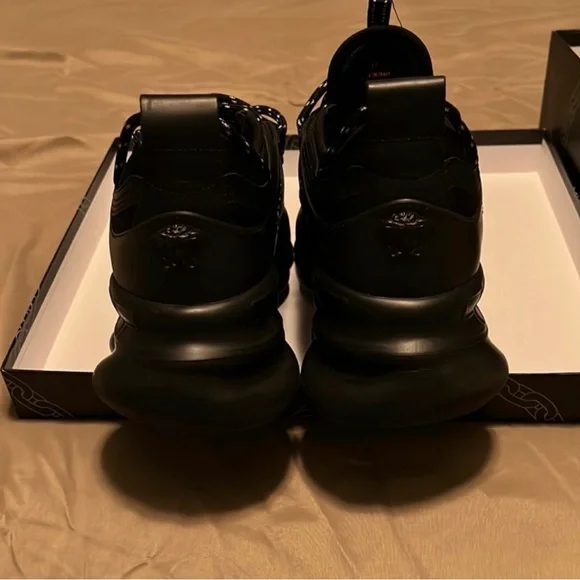 Versace Chain Reaction. GREAT CONDITION - Picture 5 of 7